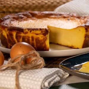 burnt cheesecake tarta cremosa on a plate